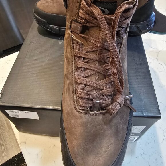 Oakley Coyote Mid Zip Boots - FOF100348-880 - Mens Size 10 Brown / Black NEW - Picture 2 of 11